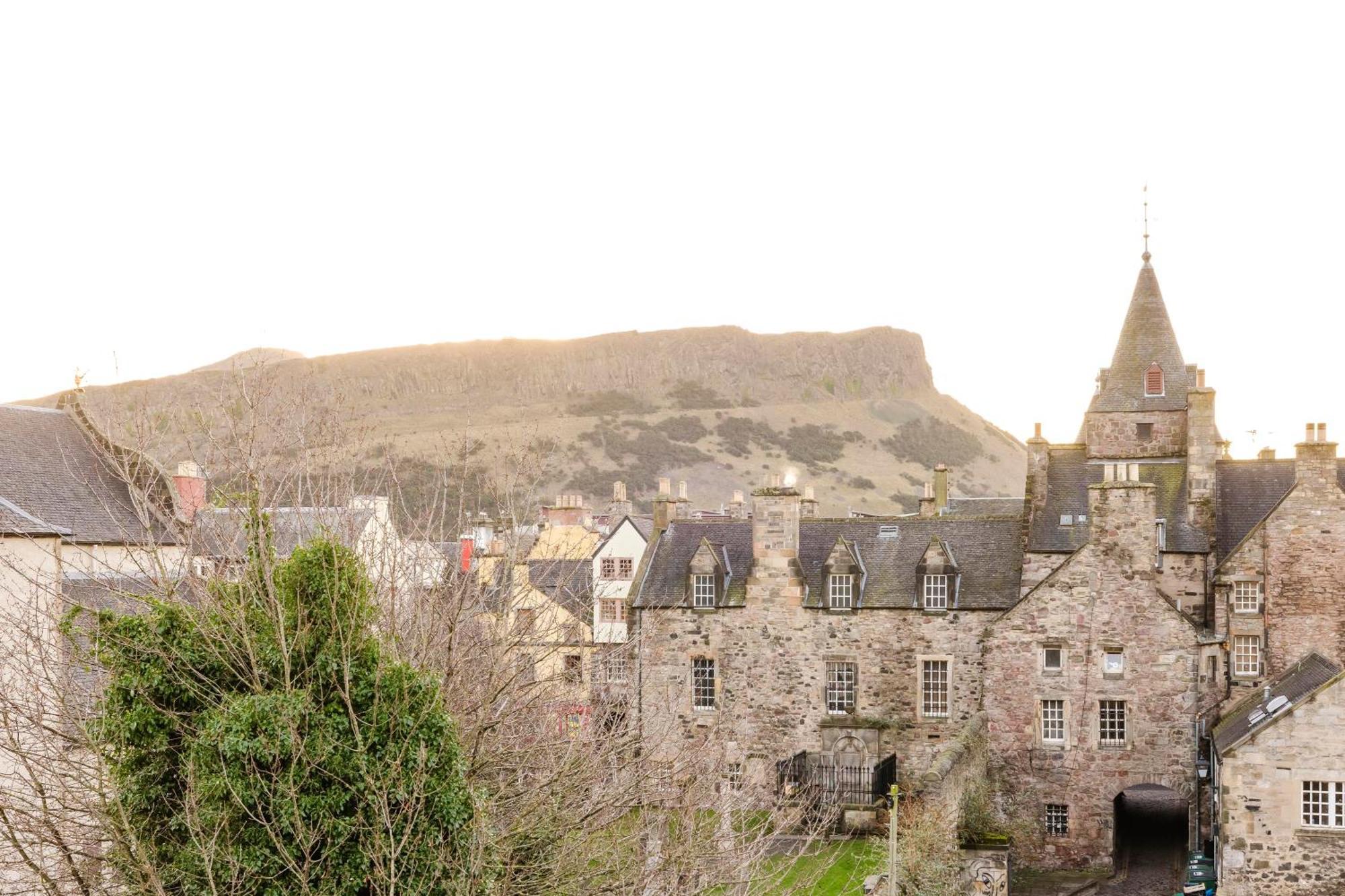 Joivy Stylish Apartment With Balcony In Old Town Edinburgh Exterior foto