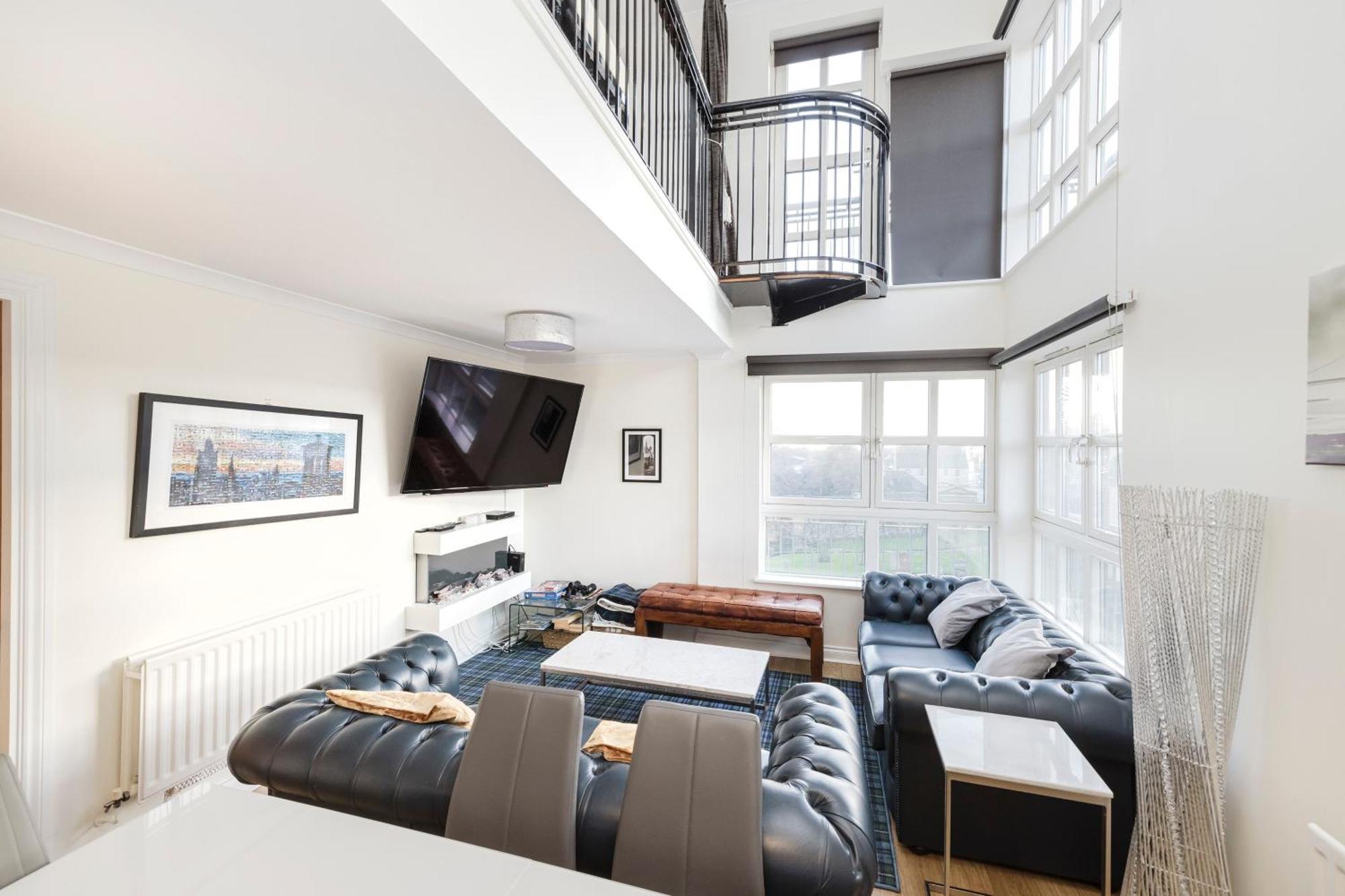 Joivy Stylish Apartment With Balcony In Old Town Edinburgh Exterior foto